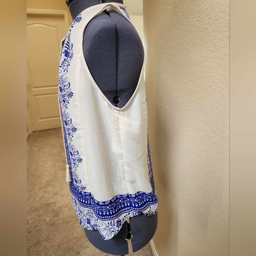 Beautiful blue and cream boho top - Picture 2 of 7